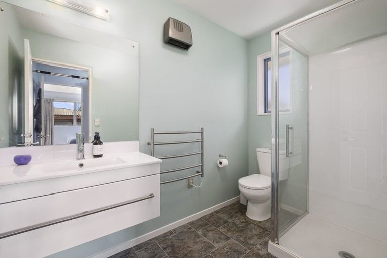 Photo of property in 13 Ash Avenue, Albert Town, Wanaka, 9305