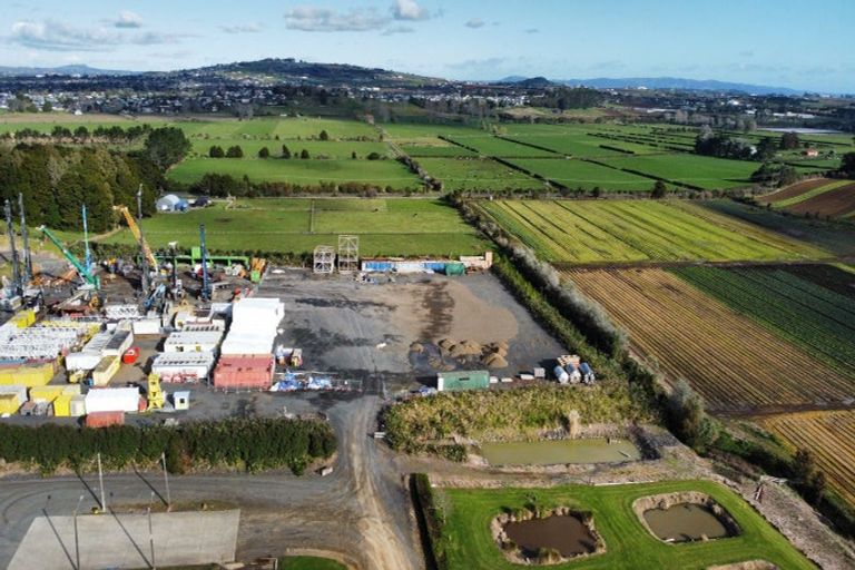 Photo of property in 196 Heights Road, Pukekohe, 2676