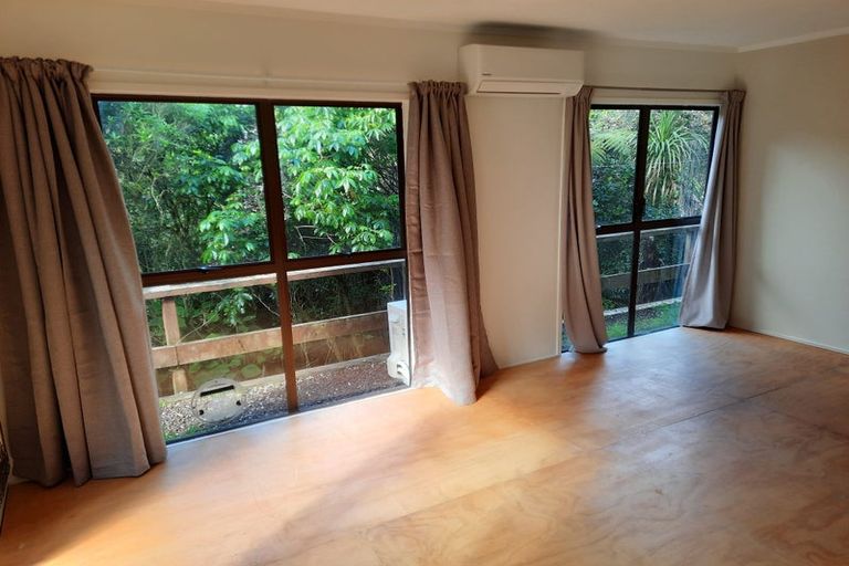 Photo of property in 23 Pluto Place, Beach Haven, Auckland, 0626