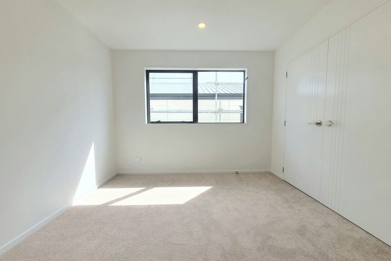 Photo of property in 55 Kea Road, Silverdale, 0932