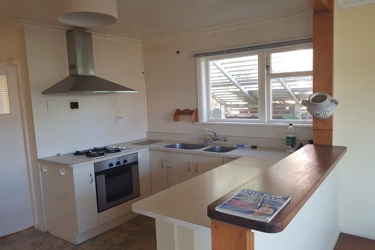 Photo of property in 20 Ashleigh Crescent, Miramar, Wellington, 6022