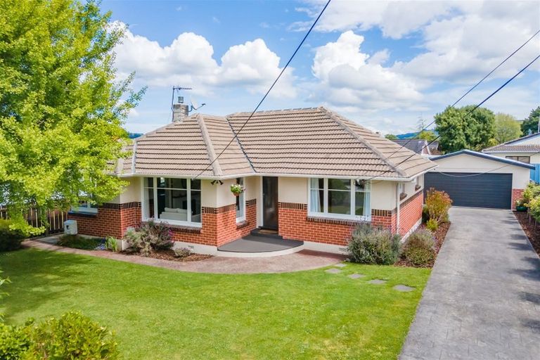Photo of property in 19 Charles Street, Clouston Park, Upper Hutt, 5018