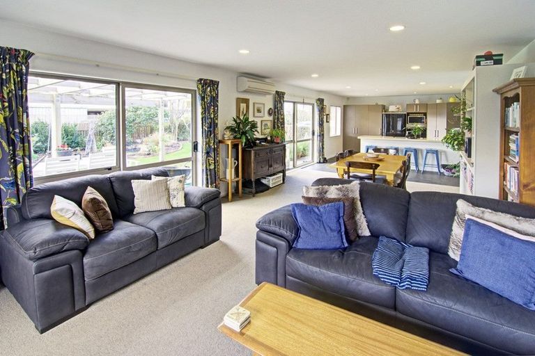 Photo of property in 19 Nash Place, Masterton, 5810