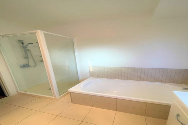 Photo of property in 9 Ben Nevis Place, Northpark, Auckland, 2013