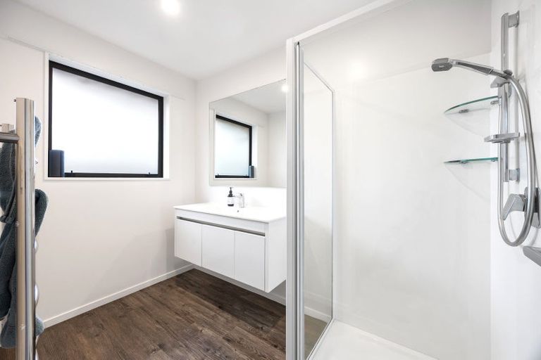 Photo of property in 1/43 Aorangi Road, Bryndwr, Christchurch, 8053