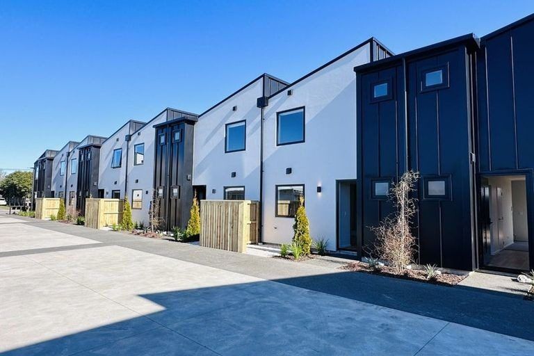 Photo of property in 7/9 Marcroft Street, Woolston, Christchurch, 8062