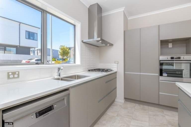 Photo of property in 9 Weta Road, Hobsonville, Auckland, 0616