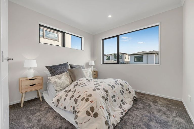 Photo of property in 11 Sagitta Drive, Flat Bush, Auckland, 2019