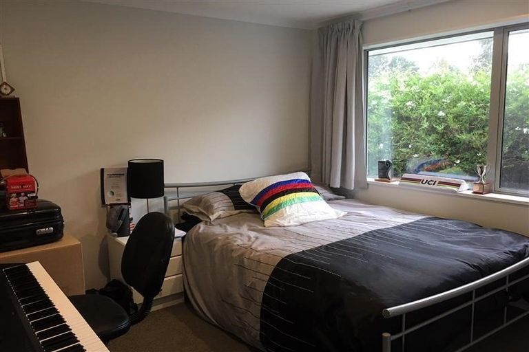 Photo of property in 4 Urihia Street, Marshland, Christchurch, 8083