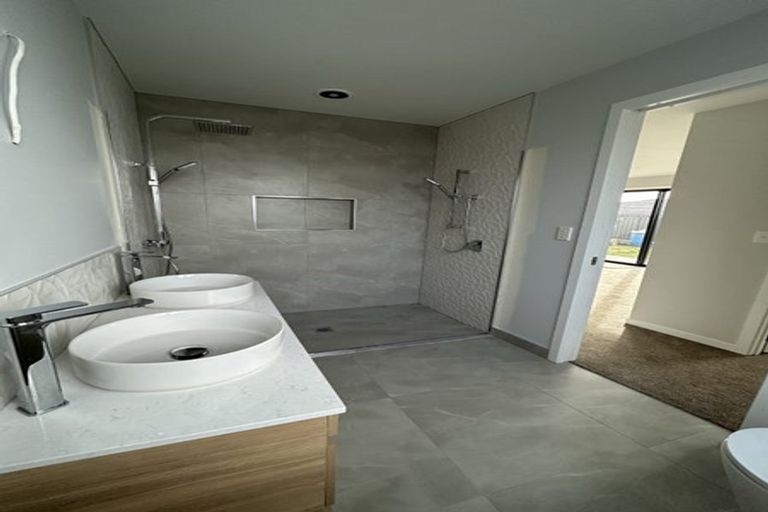 Photo of property in 5 Te Ara Matipou, Frimley, Hastings, 4120