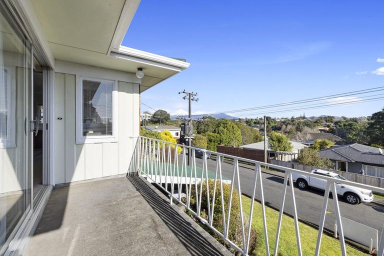 Photo of property in 44 Essex Street, Vogeltown, New Plymouth, 4310