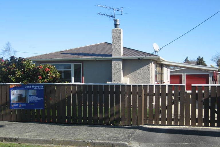 Photo of property in 15 Costley Street, Carterton, 5713
