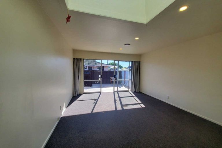Photo of property in 2/557 Gloucester Street, Linwood, Christchurch, 8011
