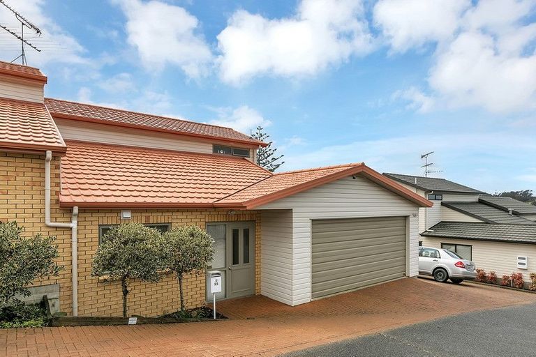 Photo of property in 2/55 Verbena Road, Birkdale, Auckland, 0626