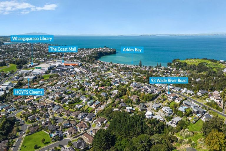 Photo of property in 93 Wade River Road, Stanmore Bay, Whangaparaoa, 0932
