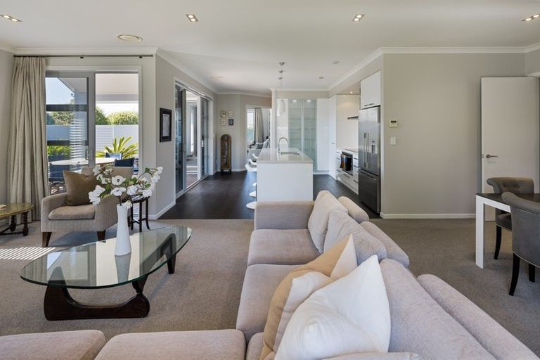 Photo of property in 17 Amokura Crescent, Flagstaff, Hamilton, 3210