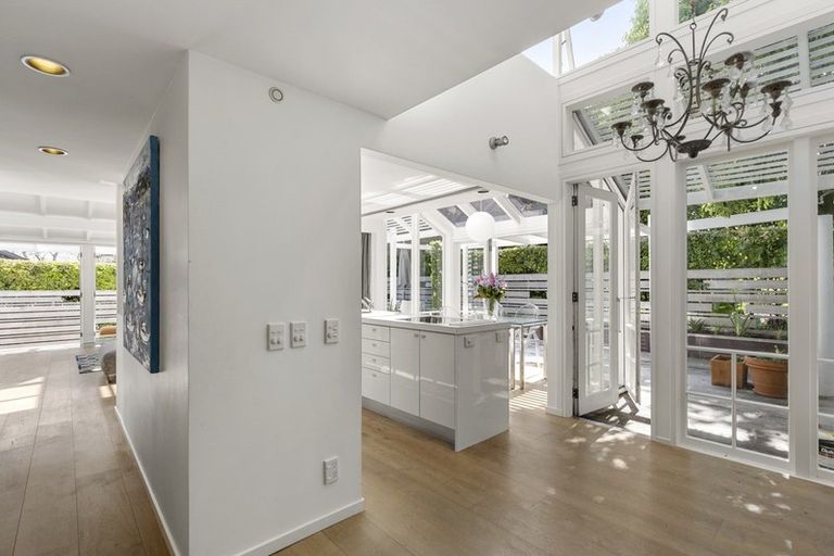 Photo of property in 11e Burrows Avenue, Parnell, Auckland, 1052