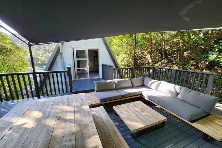 Photo of property in 3/45 Airlie Road, Plimmerton, Porirua, 5026