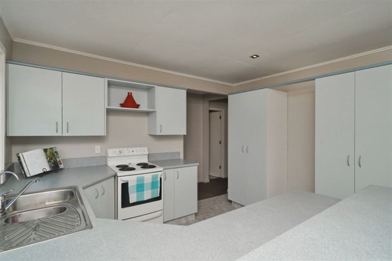 Photo of property in 15 Lascelles Street, Saint Martins, Christchurch, 8022