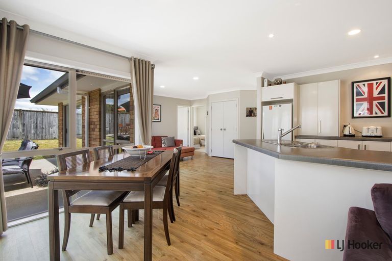 Photo of property in 14 Reo Crescent, Waihi Beach, 3611