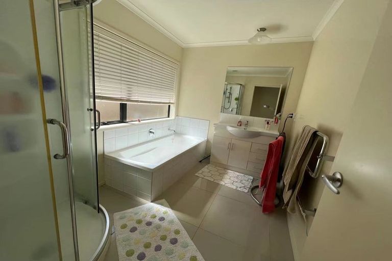 Photo of property in 14 Raupo Place, Rototuna North, Hamilton, 3210