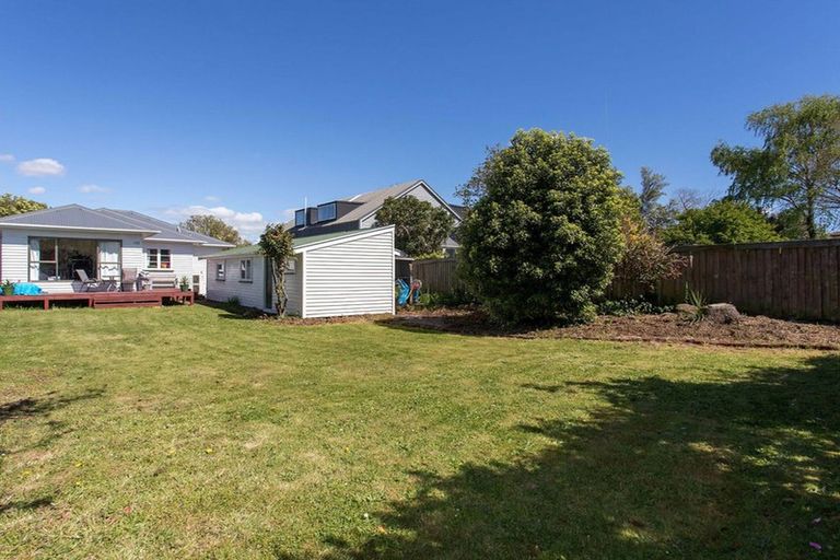 Photo of property in 44 Windermere Road, Papanui, Christchurch, 8053
