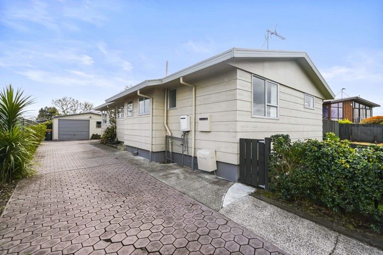 Photo of property in 48 Sunnyside Road, Nawton, Hamilton, 3200