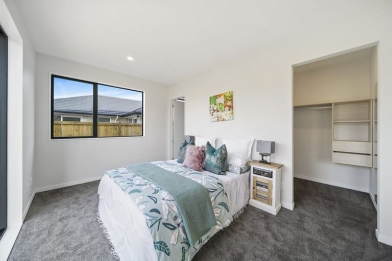 Photo of property in 73 Hayfield Way, Karaka, Papakura, 2113