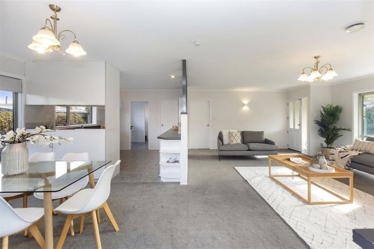 Photo of property in 9c Quinton Place, Bishopdale, Christchurch, 8053