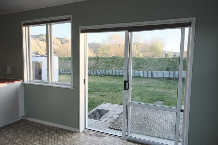 Photo of property in 9 Rangatira Road, Te Karaka, 4022