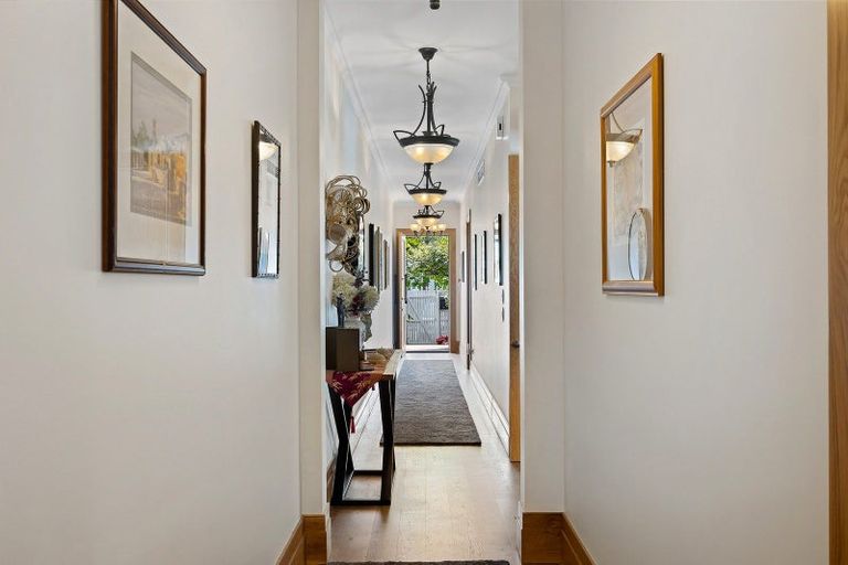 Photo of property in 92 Chester Street East, Christchurch Central, Christchurch, 8011