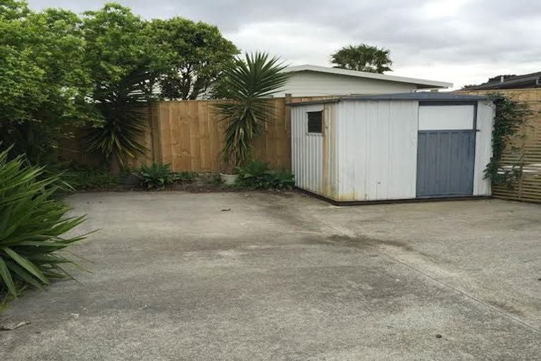 Photo of property in 34 Chesley Place, Half Moon Bay, Auckland, 2012