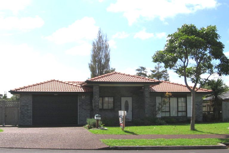 Photo of property in 8 Martin Jugum Lane, Ranui, Auckland, 0612