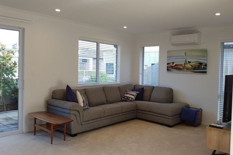 Photo of property in 56 Te Kio Crescent, Papamoa Beach, Papamoa, 3118