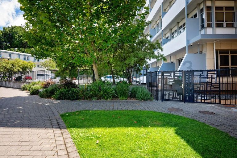 Photo of property in Mclean Towers, 1c/3 Shakespeare Road, Napier South, Napier, 4110