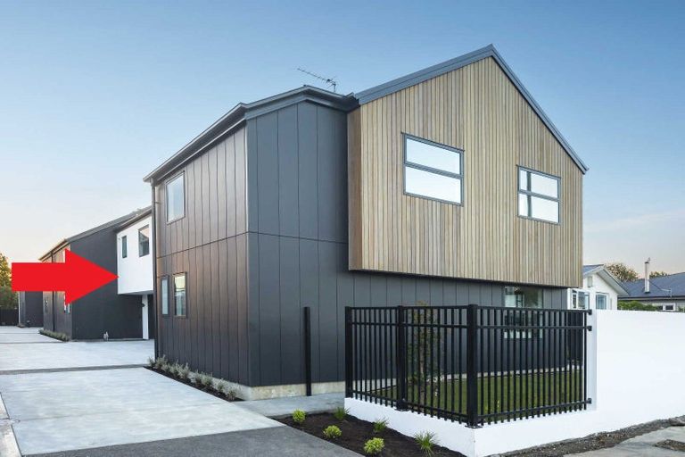 Photo of property in 2/117 Hills Road, Edgeware, Christchurch, 8013