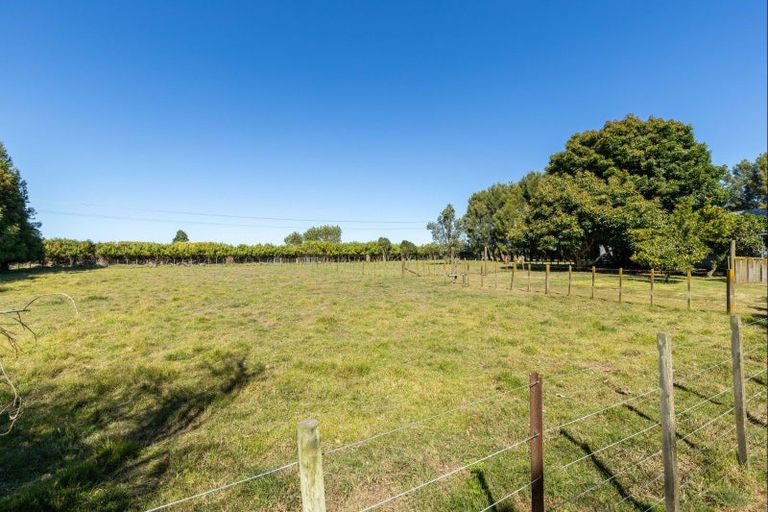 Photo of property in 540 Mountain Road, Lepperton, New Plymouth, 4373