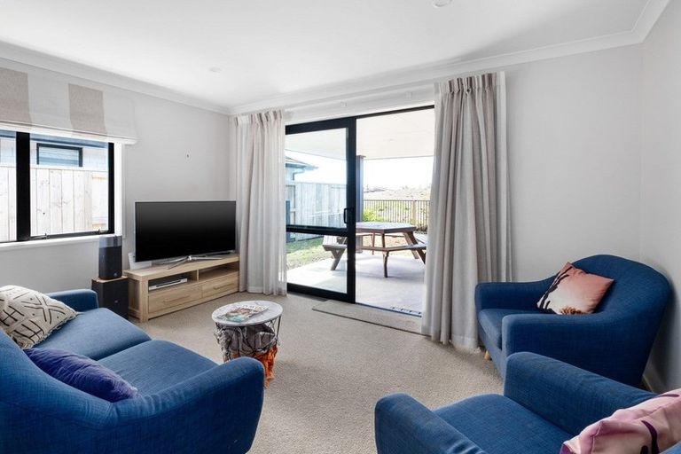 Photo of property in 59 Harding Drive, Papamoa Beach, Papamoa, 3118