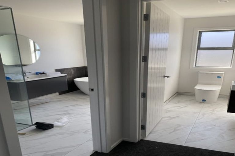 Photo of property in 64 Pelorus Avenue, Poraiti, Napier, 4112