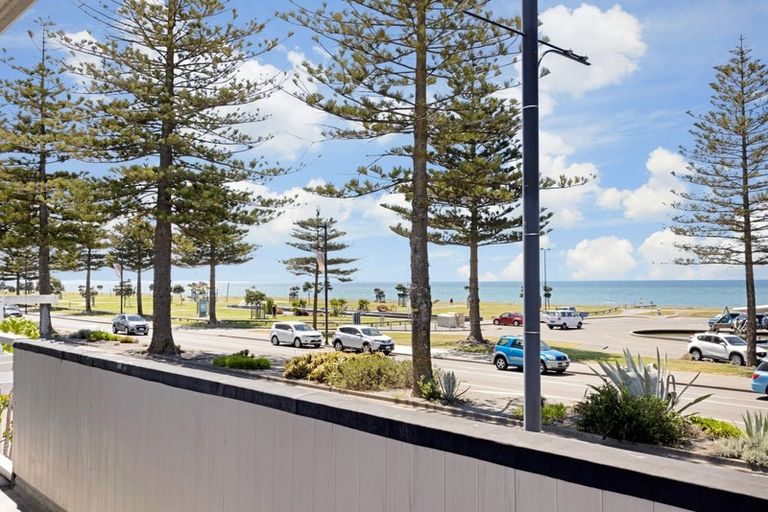 Photo of property in 473 Marine Parade, Napier South, Napier, 4110