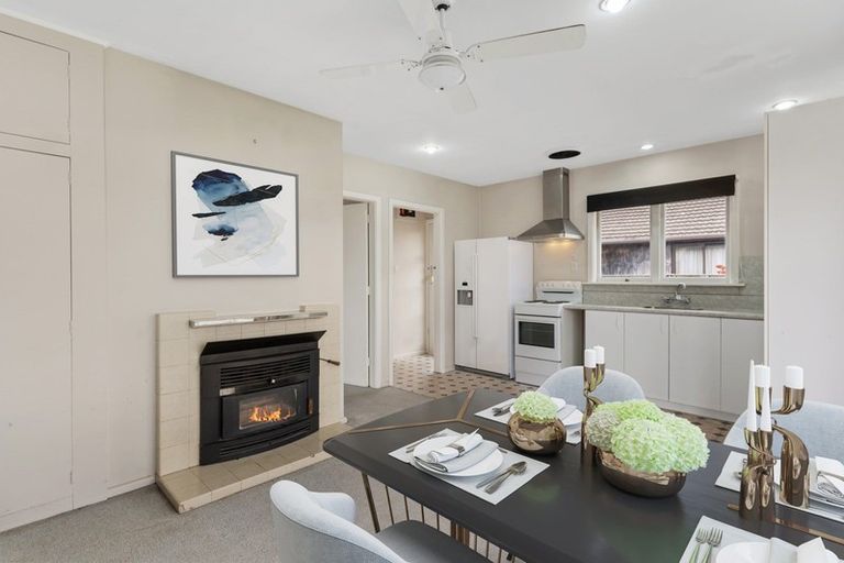 Photo of property in 4 Dunstan Crescent, Hornby, Christchurch, 8042