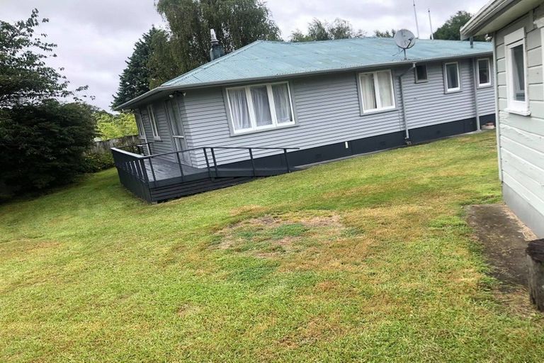 Photo of property in 3 Liane Place, Mangakakahi, Rotorua, 3015
