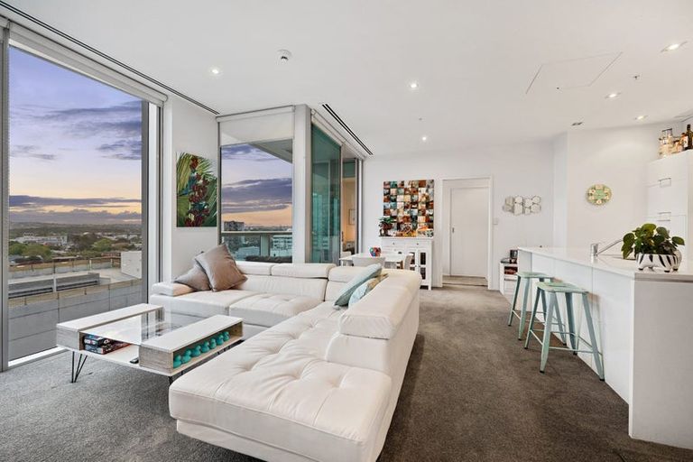Photo of property in Sentinel Apartments, 805/3 Northcroft Street, Takapuna, Auckland, 0622