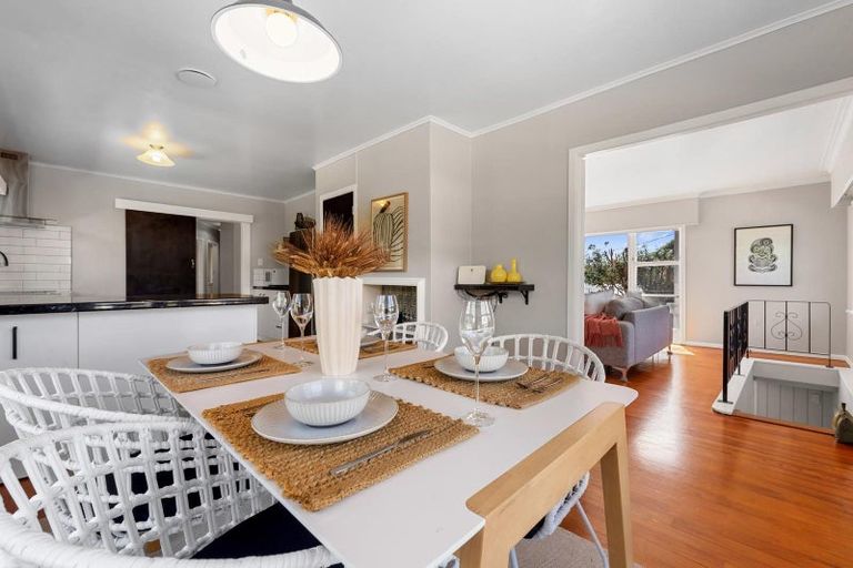 Photo of property in 22 Wharepaina Crescent, Springfield, Rotorua, 3015