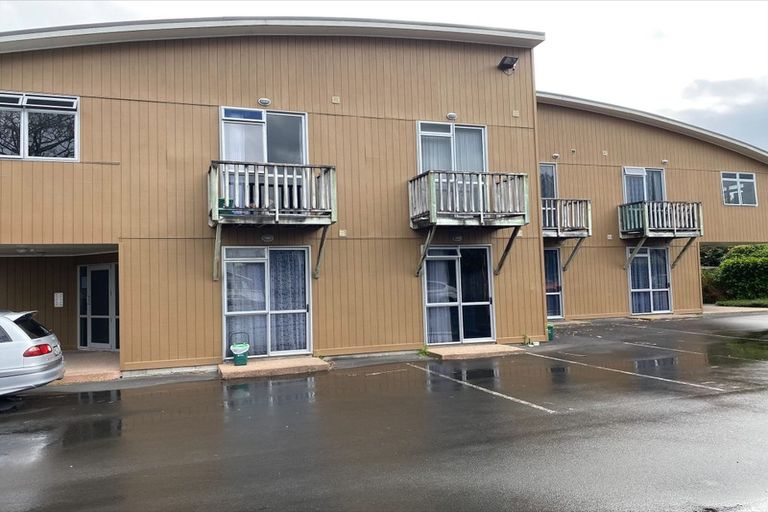 Photo of property in 931 Heaphy Terrace, Fairfield, Hamilton, 3214