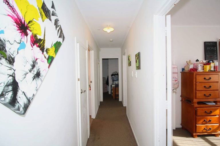 Photo of property in 4/94 Pah Road, Papatoetoe, Auckland, 2025