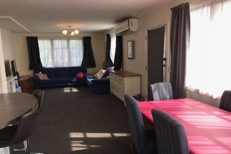 Photo of property in 1/45 Dickson Crescent, Hornby, Christchurch, 8042