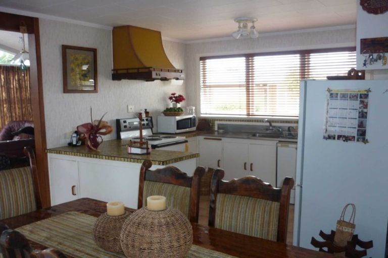 Photo of property in 10 Bremridge Place, Melville, Hamilton, 3206