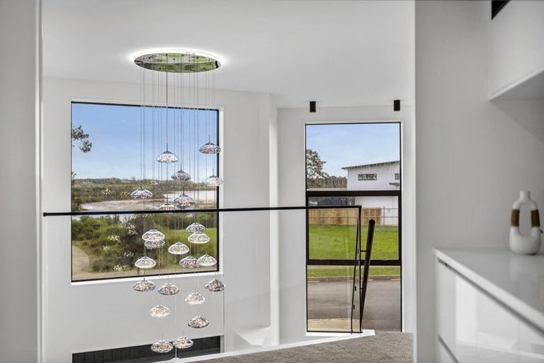 Photo of property in 13 Catalina Avenue, Rosehill, Papakura, 2113