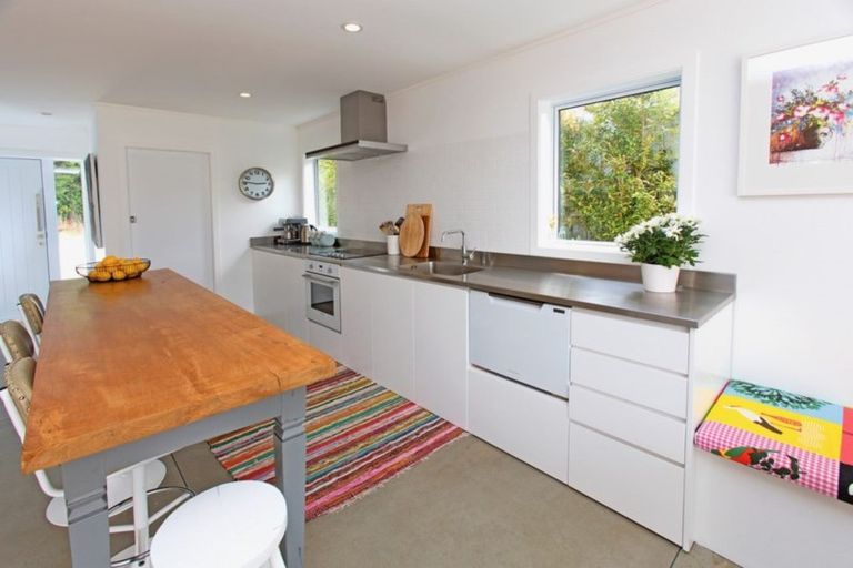 Photo of property in 60 Brixton Road, Manly, Whangaparaoa, 0930